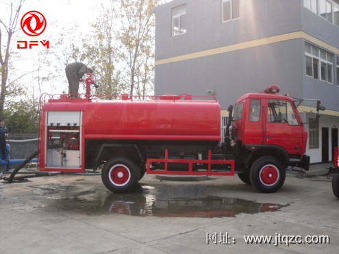 東風(fēng)153消防灑水車(側(cè)面)