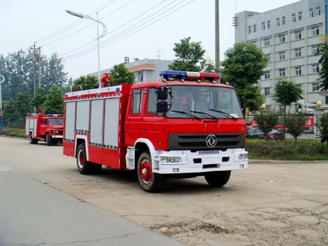 江特牌JDF5150GXFPM60E型泡沫消防車